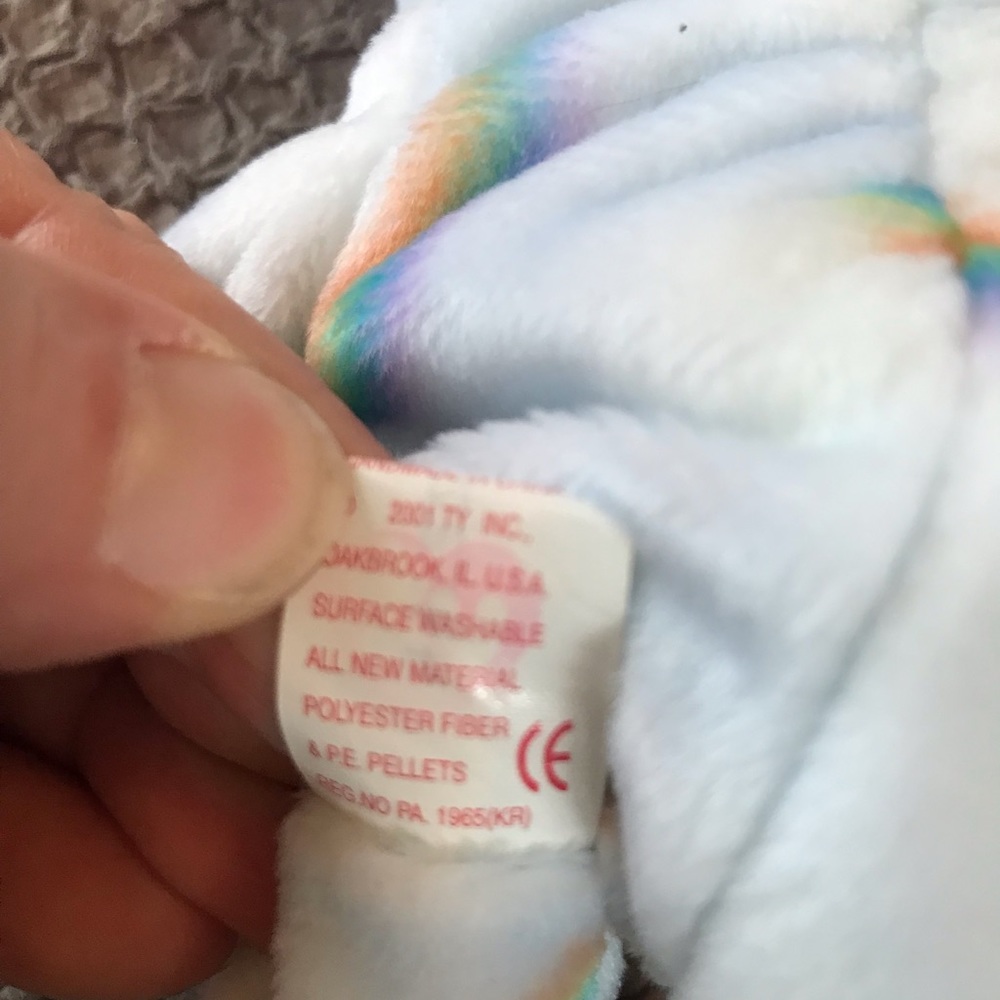 Cheery rainbows and sunshine bear NWT - Picture 6 of 10